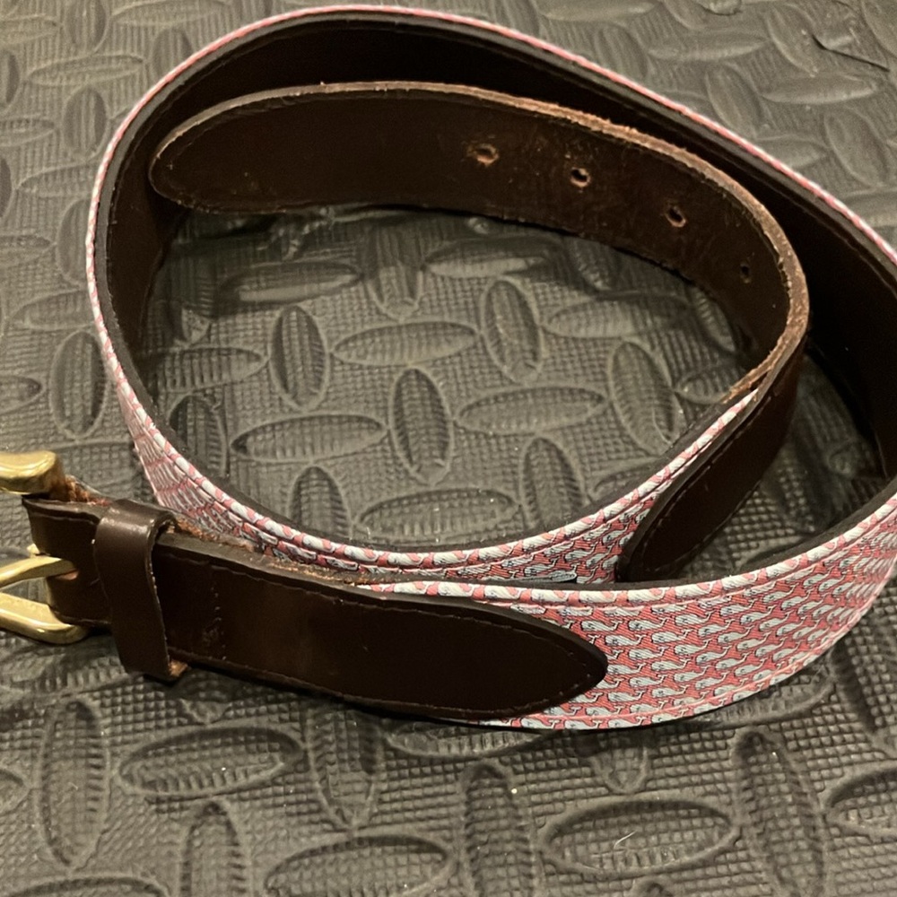 Size 30 Vineyard Vines Men’s belt